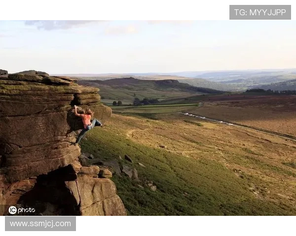 经典攀岩赛事回顾：从挑战极限到技术突破的历史瞬间